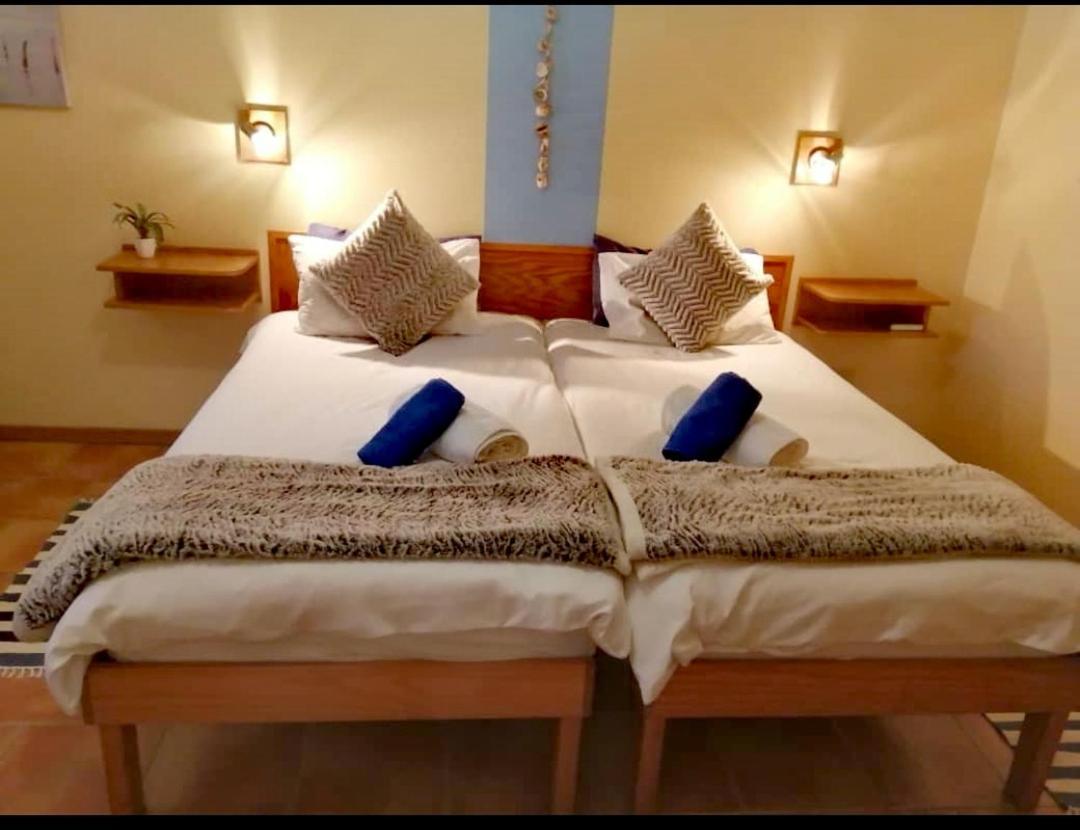 Zur Waterkant Guesthouse Lüderitz Eksteriør billede