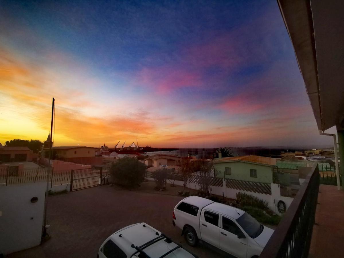 Zur Waterkant Guesthouse Lüderitz Eksteriør billede