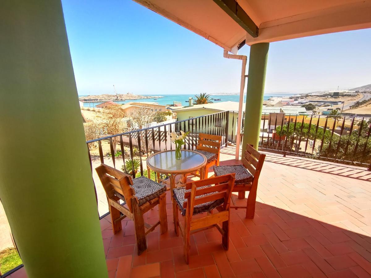 Zur Waterkant Guesthouse Lüderitz Eksteriør billede